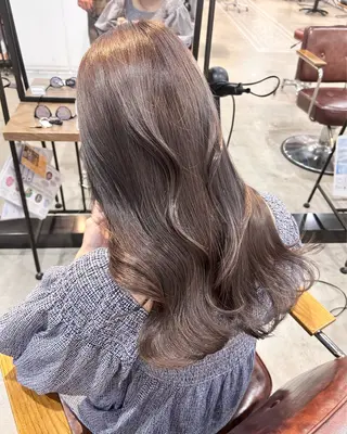 ロング カラー 梅田Lolonois miuのヘアスタイル