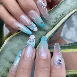ネイル BLUE CORAのネイルデザイン