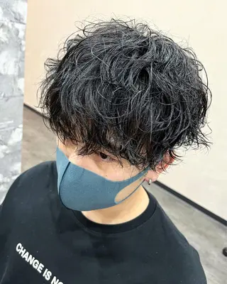 パーマ メンズ スパイキーショート/ フェードカット/石田のヘアスタイル