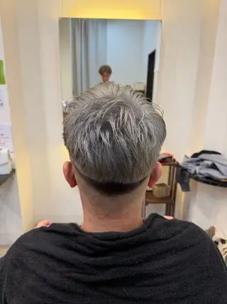 ショート 呉屋 俊介のヘアスタイル