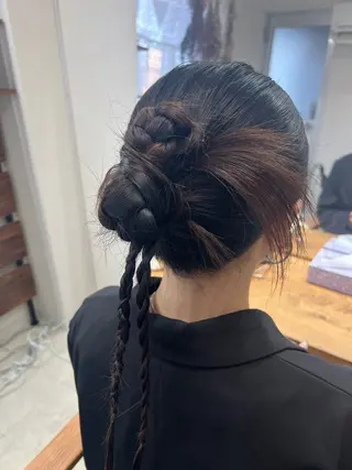 ロング ヘアアレンジ 山室 敬義のヘアスタイル