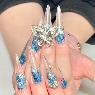 ネイル VOGUE ×SWANのネイルデザイン