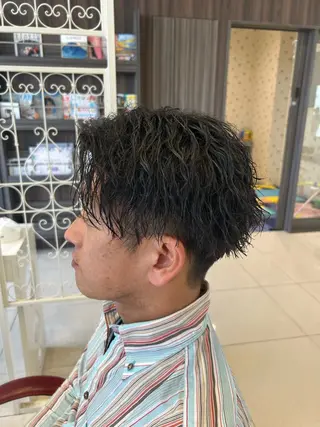 ショート パーマ メンズ メンズ専門 米山諒✂️のヘアスタイル