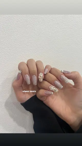 ネイル NAGISA🧁🎀 持ち込み⌇パラジェルのネイルデザイン
