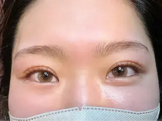 アイブロウ 千葉 美咲のネイルデザイン