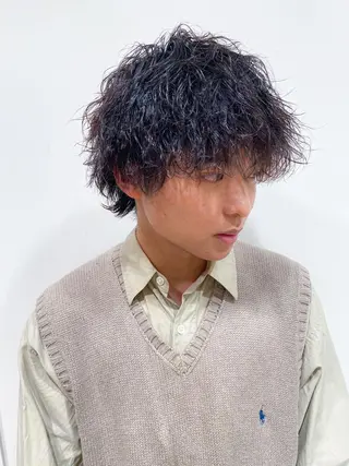 メンズ ハイトーンカラー🌈 メンズパーマ鈴木康平のヘアスタイル
