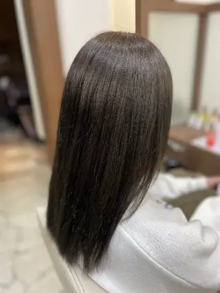 セミロング カラー 丁寧なカットが評判！ 生駒富雄☆丸上のヘアスタイル