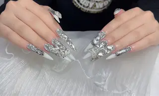 ネイル Lenie Nailsのネイルデザイン
