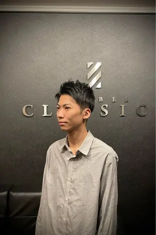 ショート BARBER CLASSICSのヘアスタイル