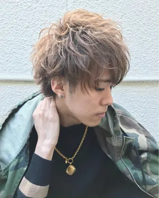 ショート カラー パーマ メンズ イシイ リョウヘイのヘアスタイル