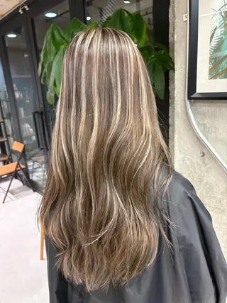 ロング カラー ♡ハイライトカラー shinri♡のヘアスタイル