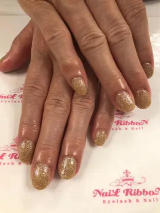 ネイル ネイルリボン 受付スタッフのネイルデザイン