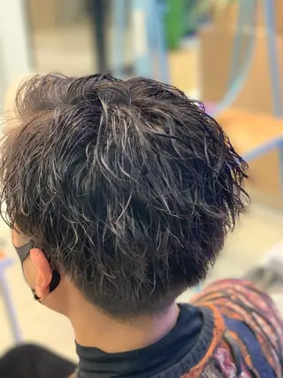 ショート パーマ メンズ 北川 拓也のヘアスタイル