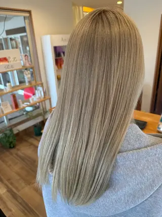 カラー タガミ リンカのヘアスタイル