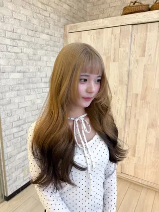 ロング カラー ハイトーン/ブリーチ 🤍足立里湖のヘアスタイル