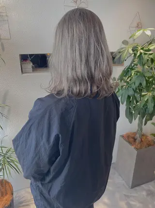 ミディアム カラー 山﨑 大暉【ダブルカラー】のヘアスタイル