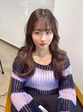 カラー カットパーマモデル 山中 遥のヘアスタイル