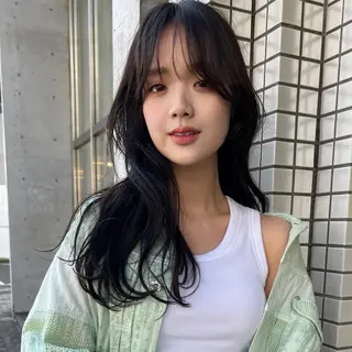 ロング 太田 絵麻のヘアスタイル