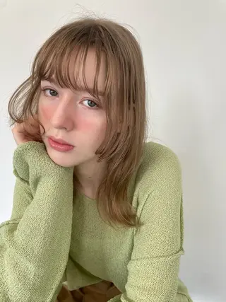 セミロング カラー 梅田美容室 山崎海波のヘアスタイル