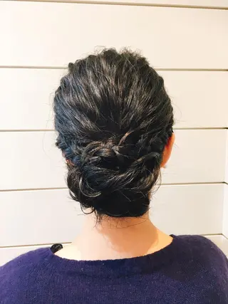 ミディアム カラー ヘアアレンジ 鍵山 千秋のヘアスタイル