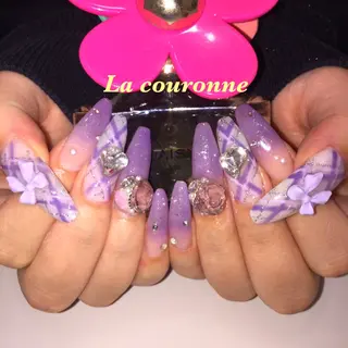 ネイル Lacouronne NATSUMIのネイルデザイン