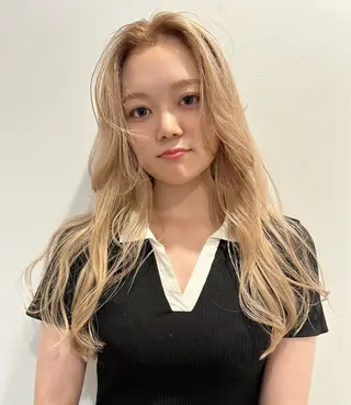 ロング カラー 栄/ミルクティー/ ベージュ/リホナ🧸のヘアスタイル