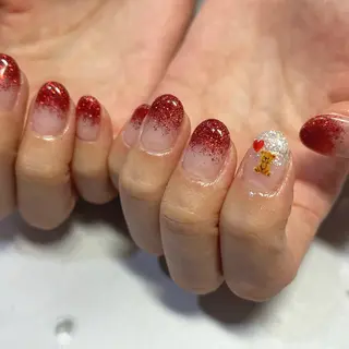 ネイル 野々山 亜美のネイルデザイン