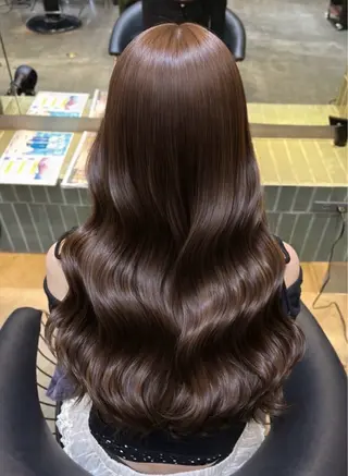 カラー MOKA🫧透明感カ ラー/垢抜けカットのヘアスタイル