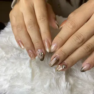 ミディアム coconoix 🍊mizukiのネイルデザイン