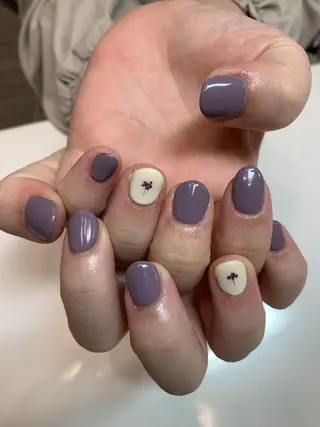 ネイル ネイルリボン 受付スタッフのネイルデザイン