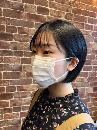 ショート カラー パーマ ヘアアレンジ メンズ キッズ ネイル マツエク・マツパ アイブロウ 久木原 ゆりのヘアスタイル