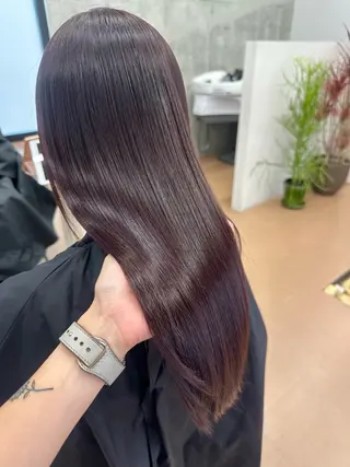 ロング カラー 森本 笑のヘアスタイル