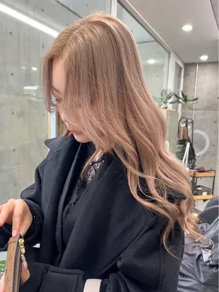 セミロング azusa/心斎橋/ ハイトーンカラーのヘアスタイル