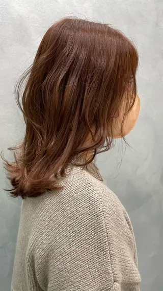 ミディアム Yui ユイのヘアスタイル