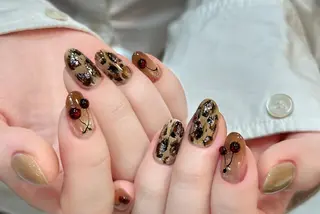 ネイル Pure&Rich Nailのネイルデザイン