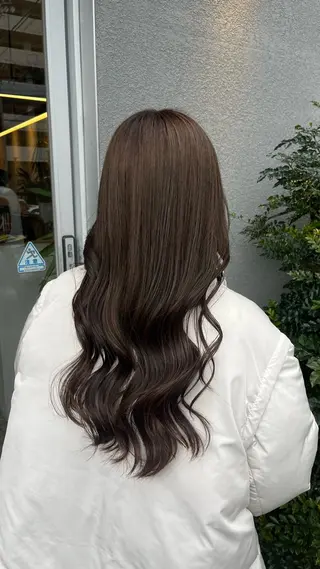 ロング カラー 坂下 かのんのヘアスタイル