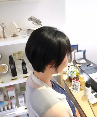 ショート 栄/レイヤーカット /ケアブリーチ🍁楓のヘアスタイル