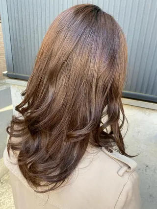 セミロング 勝沼 佑季のヘアスタイル