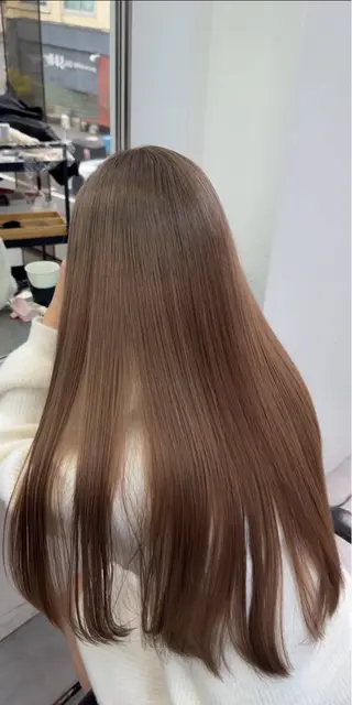 ロング カラー 蔭山 幸奈のヘアスタイル