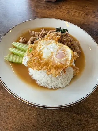 メナード丸の内ヒルズ 柳田りさのエステ・リラクイメージ