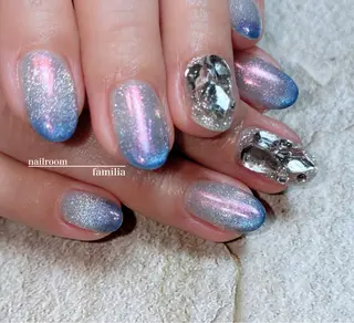 ネイル -nailroom- familiaのネイルデザイン