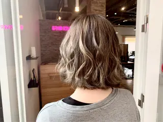 ミディアム ヘアカラー&縮毛矯正 STAR☆RIVERのヘアスタイル