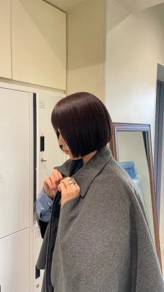ショート カラー 垢抜け小顔レイヤー オリーブ/スミレのヘアスタイル