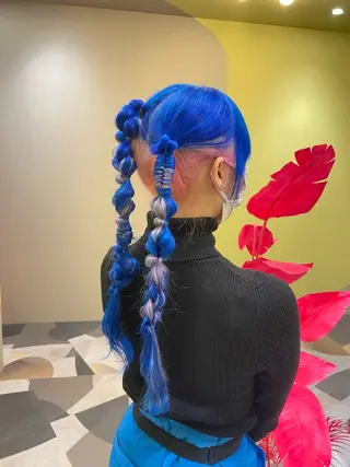 ロング カラー ブリーチカラー‎🩵 YUANのヘアスタイル