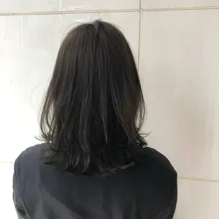 ミディアム 暗髪とオリーブ🌿 渡辺拓人のヘアスタイル