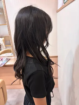 ロング 吉井 愛のヘアスタイル