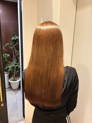 ロング anji /ハイトーン・パーマのヘアスタイル