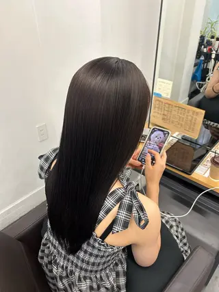 ロング 顔周りレイヤー/ ふわあいりのヘアスタイル