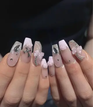 ネイル Luna Nailsのネイルデザイン