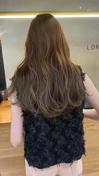 ロング 透明感/レイヤー🎀 春カラー/エリコ🌈のヘアスタイル